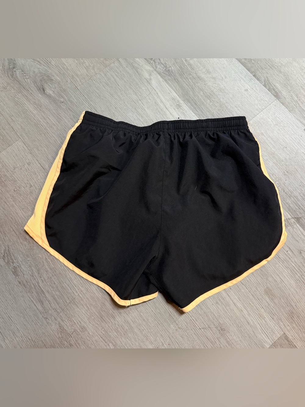 •NIKE• RUNNING SHORTS - Picture 6 of 6